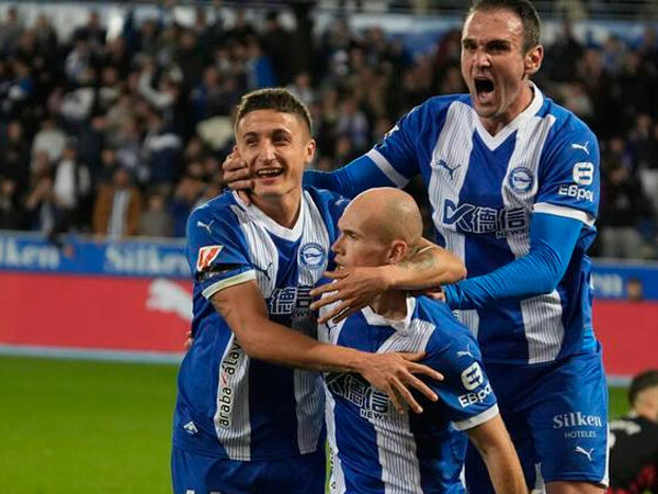 El Alavés consigue una victoria necesaria en el tramo final del partido (1-0)